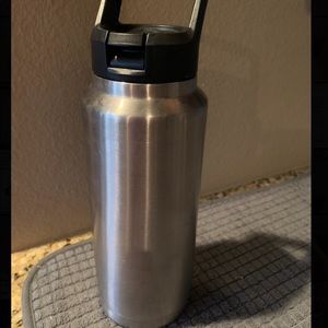 YETI 36oz rambler stainless steel